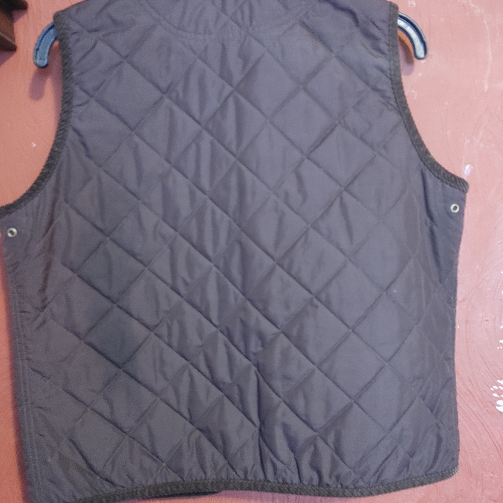 Vest - Picture 3 of 5